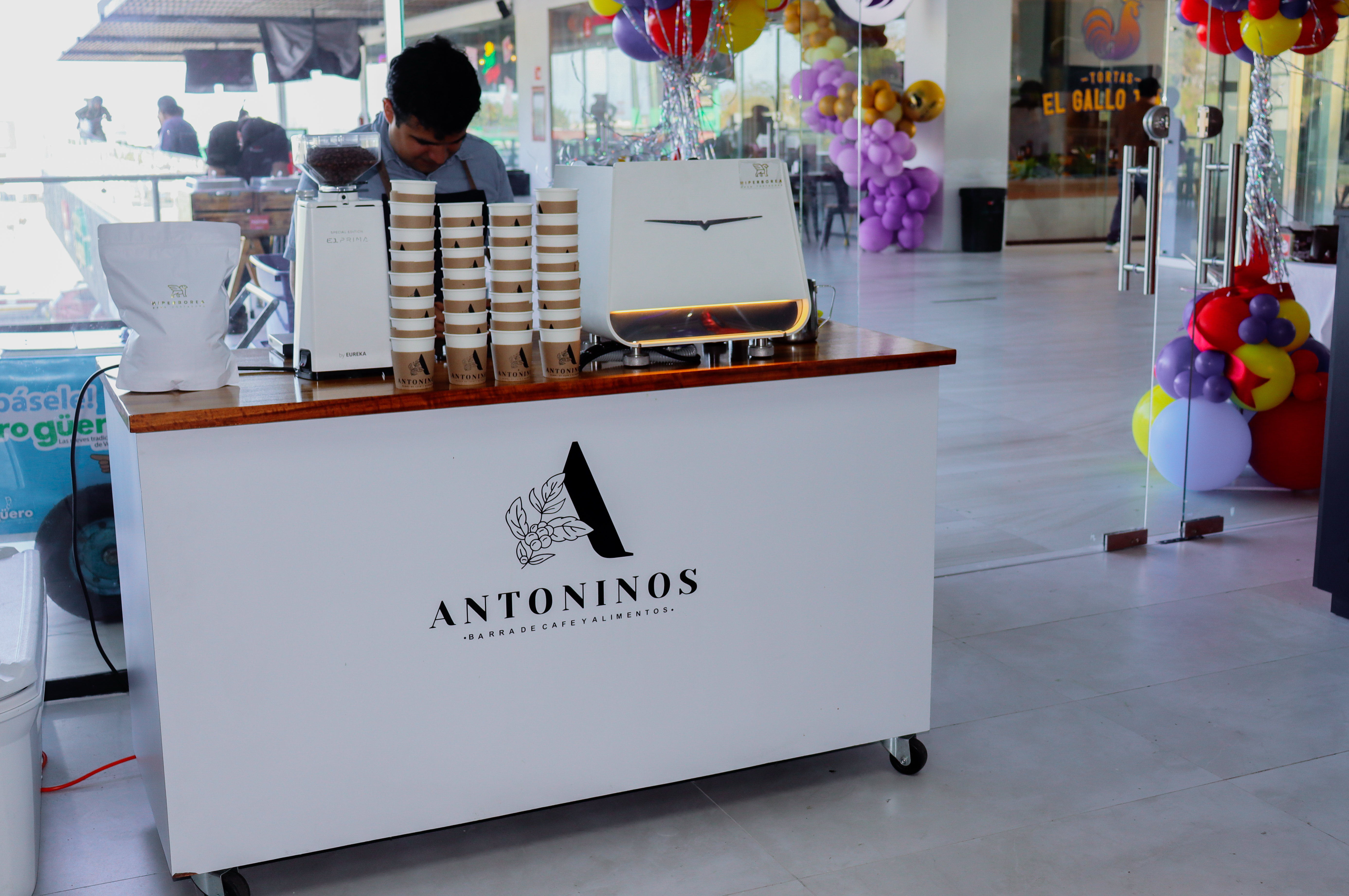 Antoninos Café